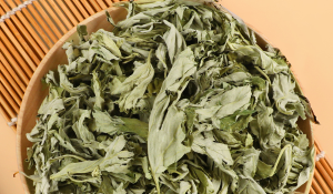 夏天用艾草煮水,还有这些神奇的功效