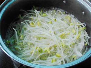 六种素高汤的做法,让素菜更香鲜营养