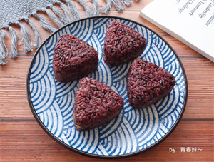 紫米被称“补血米”、“长寿米”,七种新吃法,活血又养颜