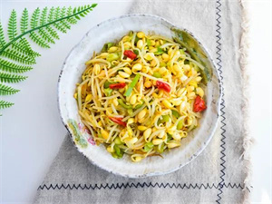 豆芽被称为“春季宝”,春天食用健脾又养肝,附食谱