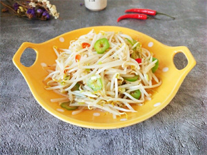 豆芽被称为“春季宝”,春天食用健脾又养肝,附食谱