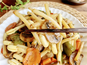 豆芽被称为“春季宝”,春天食用健脾又养肝,附食谱