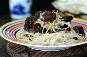 豆芽被称为“春季宝”,春天食用健脾又养肝,附食谱