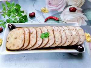 莲藕,生吃清热,熟吃健脾~