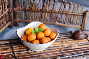 九种素丸子做法,家宴少不了的大菜~