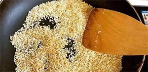 大米一炒竟变成一味药