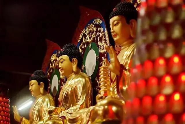「佛门观察」致著名活佛法师们,你们认识真正的佛法吗?