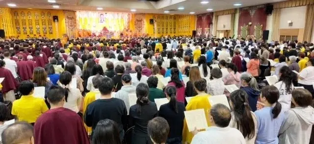 轉載:全美和世界各地上千佛教信眾 匯聚南加共慶佛誕